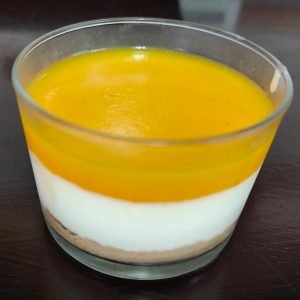 POSTRE CREMA DE MANGO Y MARACUYÁ